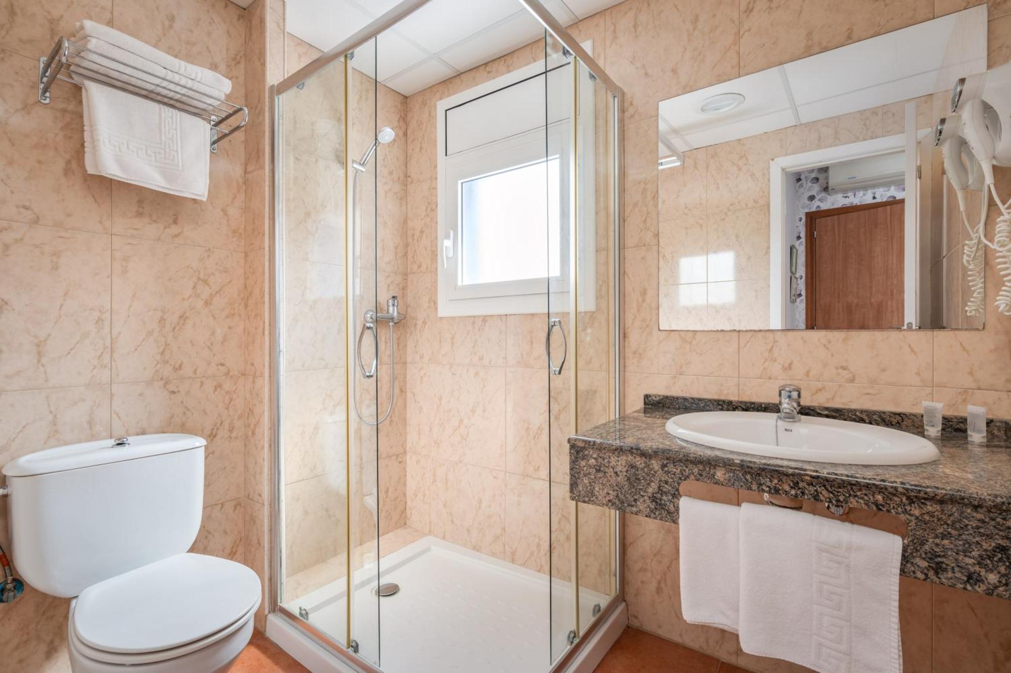 Hotel Tolosa Salou Ngoại thất bức ảnh